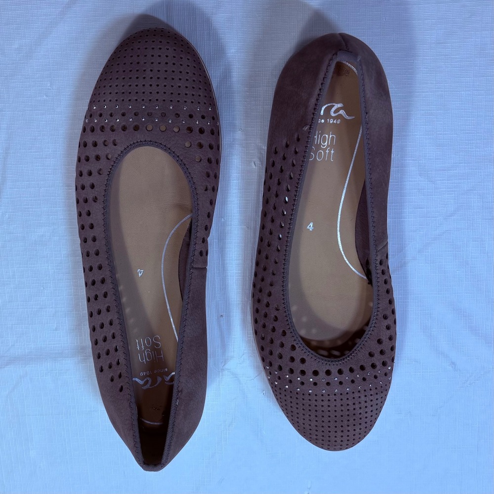 Ara High Soft Womens Taupe Brown Perforated Nubuck Leather Ballet Flats Size 4